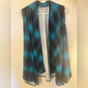 Teal sleeveless flannel
